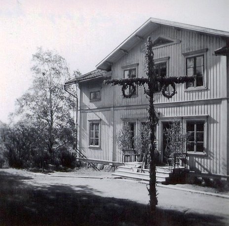  Familjen Jonas Håbergs hus i Finsta. 
